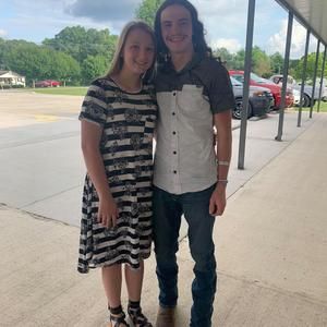 Meet your Posher, Katelyn